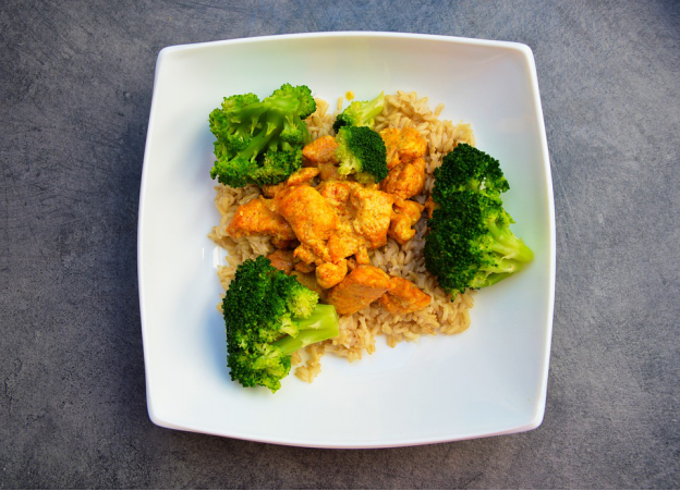 Many keto chicken and broccoli recipes are high calorie, low carb, nutritious and filling